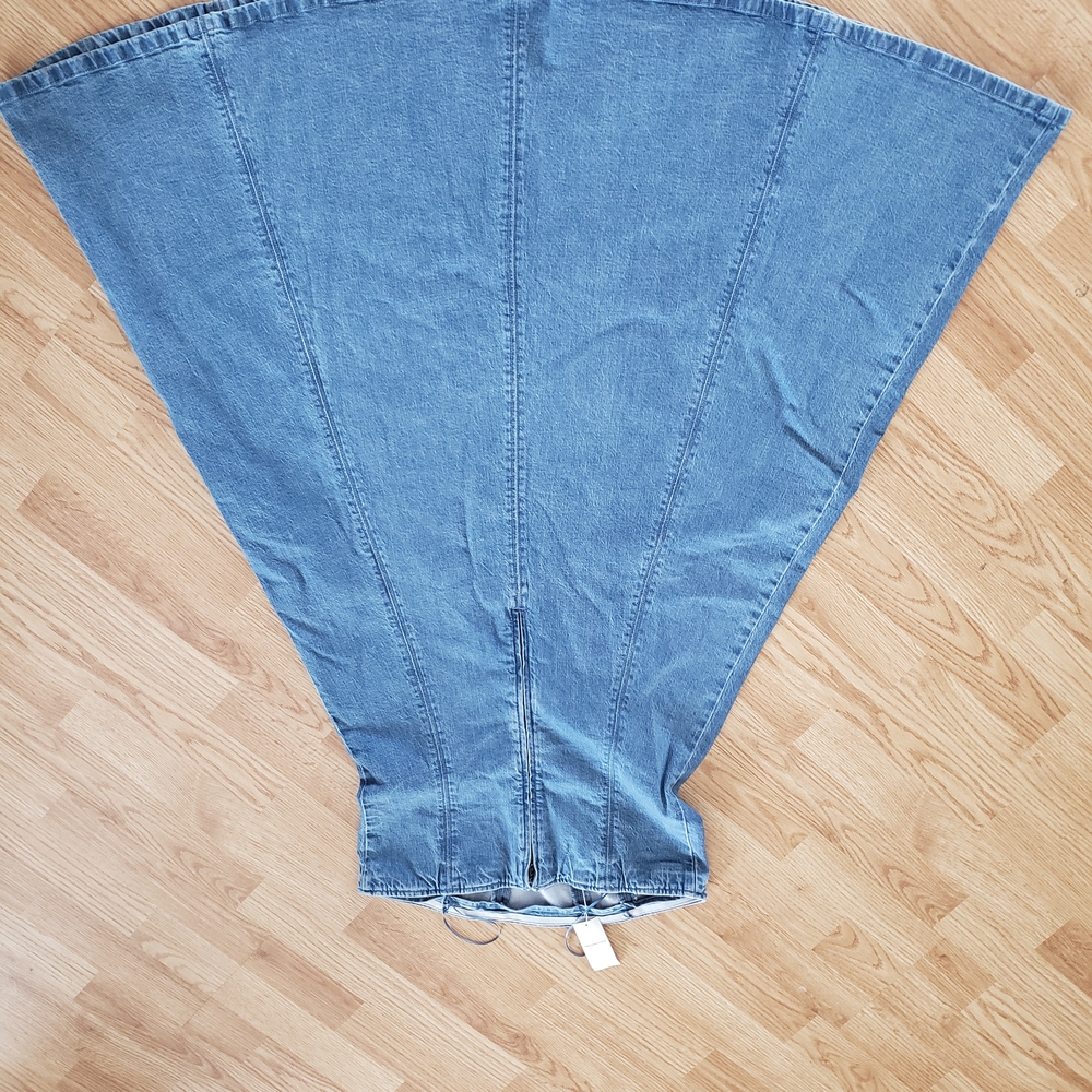 Abercrombie & Fitch strapless A-Line Denim Dress - Light Blue - Picture 2 of 5